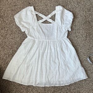 XL White puffed sleeve american eagle mini dress, worn once!